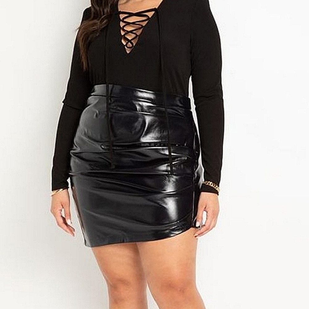 Eloquii Faux leather mini skirt